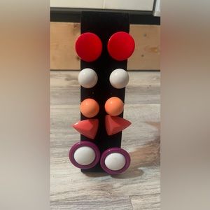 5 pairs vintage clip on earrings.  70s & 80s.